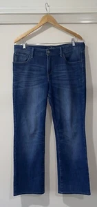 Levis Women’s San Francisco Demi Curve Straight Leg Blue Denim Jeans Size 32 - Picture 1 of 14