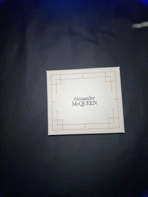 NOVA Pulseira de Envoltório Duplo Alexander McQueen Caveira - Imagem 1 de 4