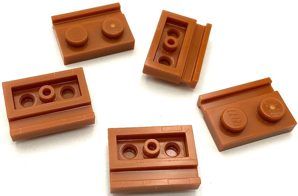 Lego 5 Placas Naranja Oscuro Nuevas Modificadas 1 x 2 con Piezas de Riel de Puerta Foto 1 de 1