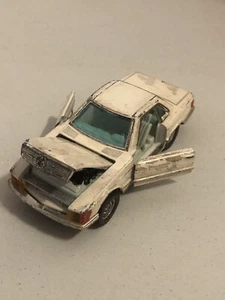 CORGI TOYS WHIZZWHEELS MERCEDES BENZ 350 SL WHITE ENGLAND Doors Hood Seat Move - Picture 1 of 12