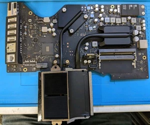 Apple iMac 21.5 in A1418 Socket LGA1151 DDR4 Logic Board w/ Heatsink 820-00597-A - Afbeelding 1 van 6