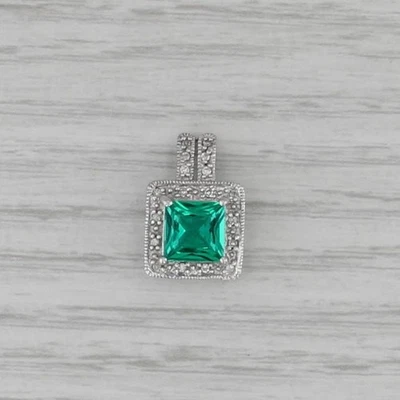 1.37ctw Künstlicher Smaragd Diamant Anhänger 10k Weiss Gold - Bild 1 von 4
