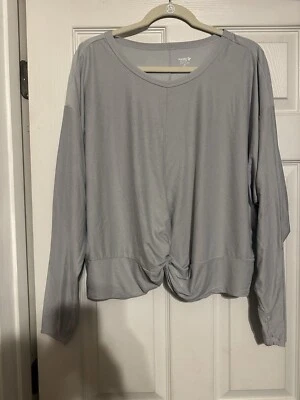 Old Navy Active Cloud 94 Soft Go-Dry Twist Front Long Sleeve Top 3X Gray Thumb - Image 1 of 4