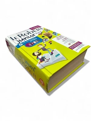 Le Robert Junior Illustre et son dictionnaire en ligne: Bimedia 2021: French - Image 1 of 4