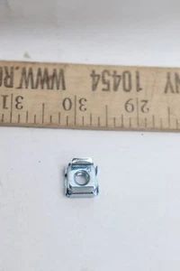 (16-Pk) Rack Mount Cage Nuts 12-24 355-00010 - Picture 1 of 3