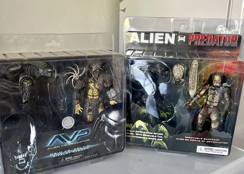 NECA Alien VS Predator 2pk Action Figures Cover