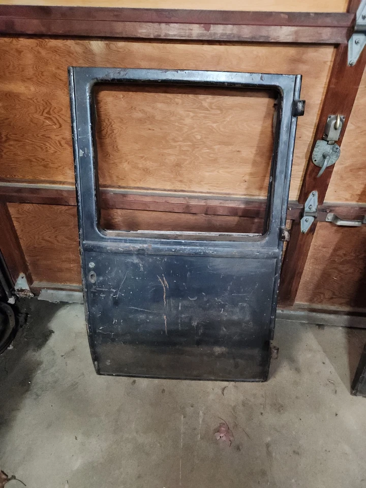1924-1925 Ford Model T Closed Car Doors - Image 1 of 4