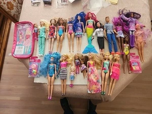 Enorme lotto Barbie con (21) bambole + accessori - Riceverete tutto in foto! $$$ - Foto 1 di 13