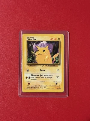 Pikachu 058/102 Base Set Regular - Image 1 of 2