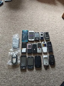 Job Lot Of 18 X Mobile Phones For Spares Or Repairs Scrap Gold Recovery Parts - Photo 1/7