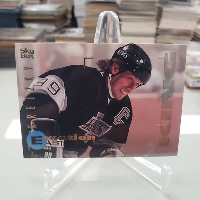 1995-96 Emotion Wayne Gretzky # 81 - Image 1 of 2