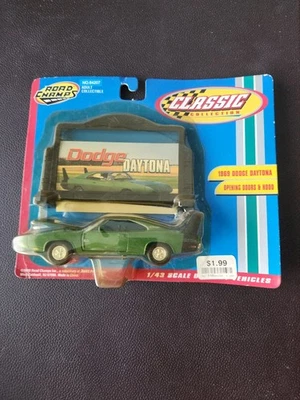 Road Champs 1969 Dodge Daytona with Billboard Classic Collection - Image 1 of 4