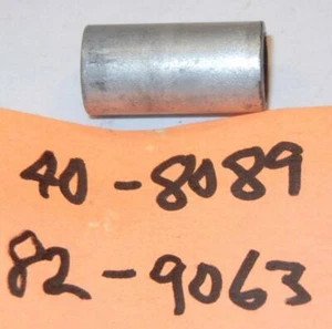 ESPACIADOR DE PERNOS TANQUE DE GASOLINA BSA A65 2 galones, nuevo 40-8089 = 82-9063 - Imagen 1 de 1
