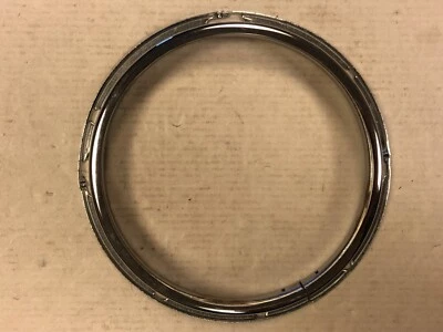 AUSTIN A90 ATLANTIC — FOGLIGHT FIXING RIM — LUCAS FFT575 — HALTERING NEBELLICHT - Bild 1 von 4