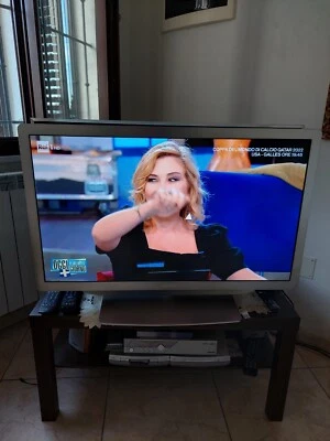 Philips Smart Tv 37 Pollici - Immagine 1 di 4