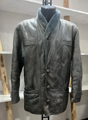 Montone Shearling PRE-OWNED  usato Uomo Man grigio Tg 50 XXM156L - Immagine 1 di 4