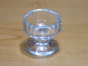 Clear Glass Octagon Pedestal Open Salt Cellar - Picture 1 of 6