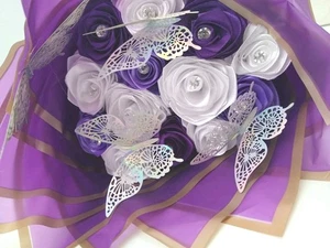 Ewiger Rosenstrauß lila 12 Blumen Schmetterlinge 17" x 10" Hochzeit feiern - Bild 1 von 9