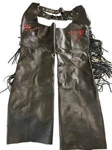 Unik ? XSmall Black Leather Fringe Red Rose Inlay Motorcycle Biker Chaps Read - Bild 1 von 24