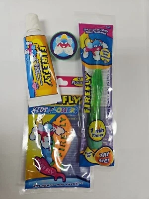 Kit odontológico pediátrico Firefly-escova de dentes, capa, pasta de dentes, fio dental/kit de viagem - Imagem 1 de 2