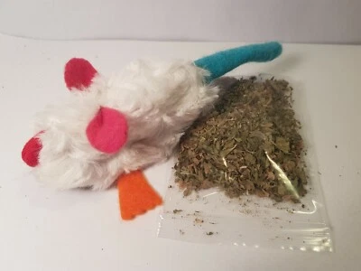 Cat toy. Re-fillable catnip Mice including Organic Catnip  - Image 1 of 4