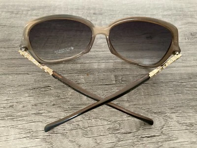 Gafas de sol Roca Wear para dama - topo/negro con acento dorado - 100 % absorbente de rayos UV  Foto 1 de 4