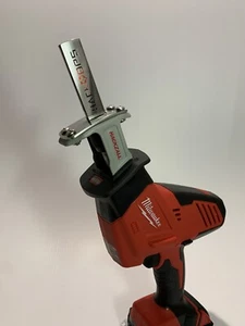Milwaukee M18 Cordless Windshield Extractor W/ HackOPS Auto Glass Blade Adapter - Foto 1 di 5