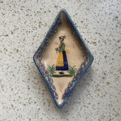 Vintage Henriot Quimper French Faience Diamond Shaped Trinket Dish Signed - Image 1 of 4