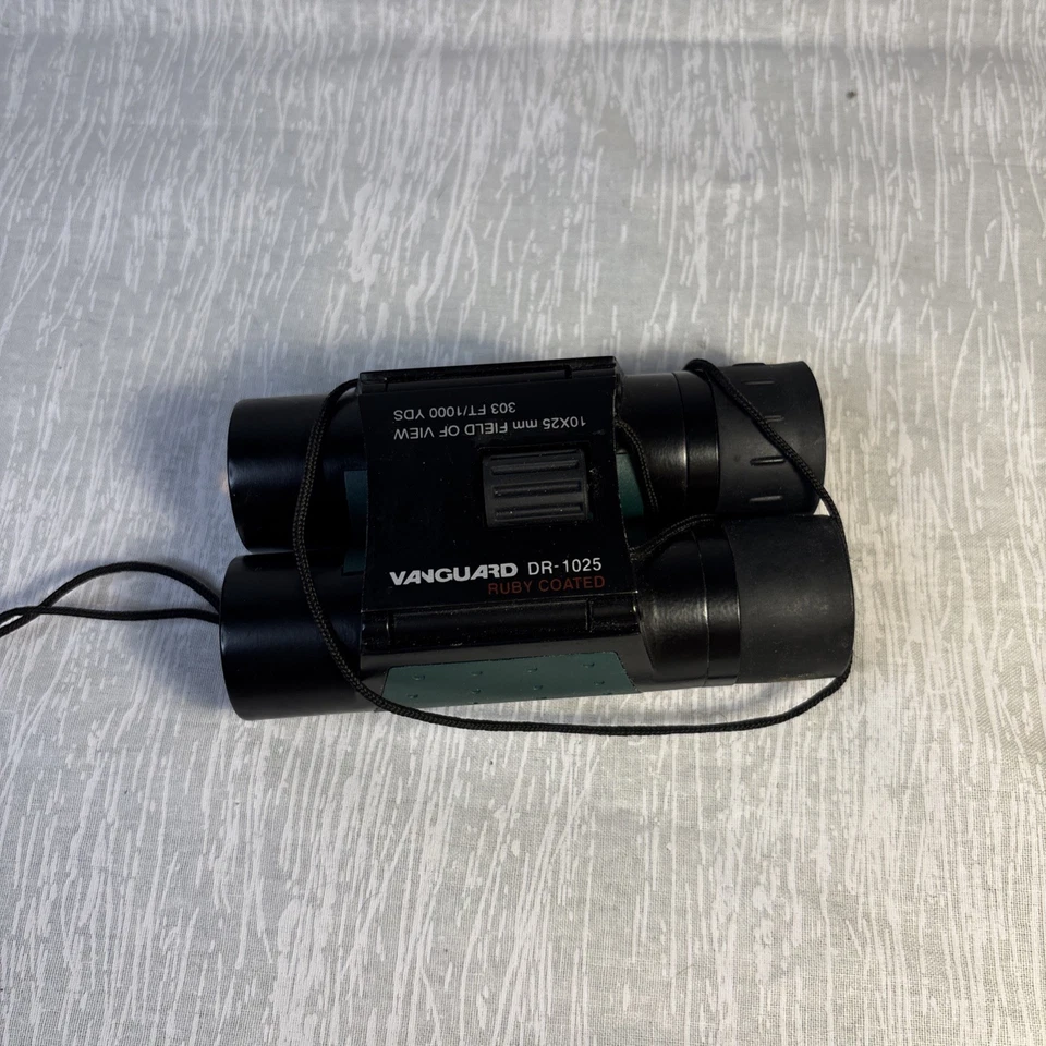 Vanguard DR-1025 Compact Binoculars 10x25mm Ruby Coated. Case Not Included. - Image 1 of 4