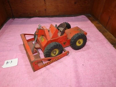 VINTAGE 54/55 NYLINT Tournatractor  DIECAST PRESSED STEEL RUBBER-WHEELED DOZER - Image 1 of 4