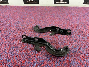 JEEP GRAND CHEROKEE SRT 6.4L 11-23 OEM 2X HOOD CARRIER BRACKET SUPPORT HINGE 70K - Picture 1 of 5