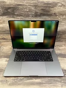 Apple MacBook Pro 16 inch 2023 | M2 Pro 12 CPU 19 GPU | 32GB 512GB | 53 cycles - Picture 1 of 17