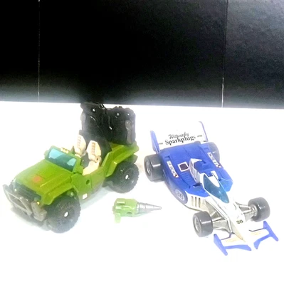 Transformers Universe Classics Deluxe Hound w/ Ravage/ Mirage Lot of 2 by Hasbro - Image 1 of 4