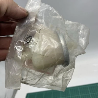 16900-MB6-631 Genuine Honda Fuel Filter Pump Strainer VF 1000 VT NV 750 NOS - Image 1 of 4