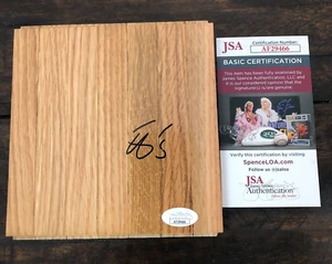 Tablero de piso Axel Toupane firmado por Milwaukee Bucks 6x6 con certificado de autenticidad JSA - Imagen 1 de 1