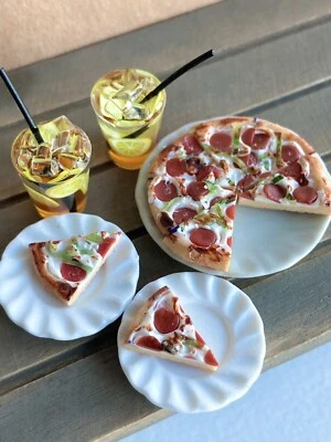 13 Pcs Dollhouse Miniature Handmade Sliced Pepperoni Pizza Food Lemon Tea 1:12 - Image 1 of 4
