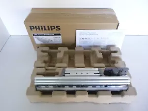 Philips 523-000030-12 12" eW Graze Powercore LED Light 277 VAC 2700K - NEW - Picture 1 of 12