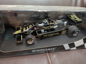 Minichamps Lotus Ford 79 J.P. Jarier 1/18 Formula 1 Diecast Model Car - Picture 1 of 4