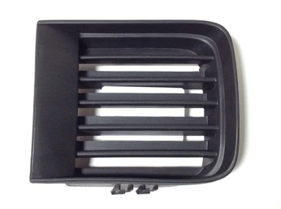 Inserto de parachoques del lado derecho del pasajero NIssan Pathfinder 1999 2004 Foto 1 de 2