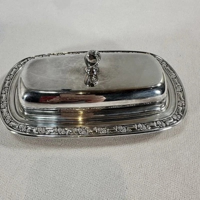 Посеребренное блюдо с маслом Oneida Silversmiths с крышкой - розовая цветочная кайма - винтаж - Изображение 1 из 4