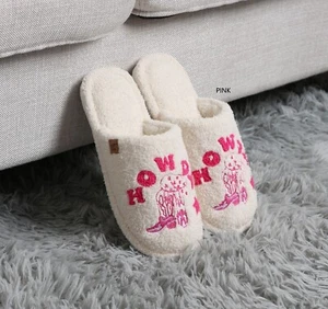 ComfyLuxe Howdy & Western Pattern Embroidered Slippers - Picture 1 of 5