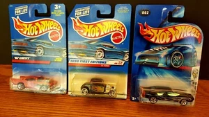 🔴WoW, $2 HOTWHEELS! MOC 3 car lot- '57 Chevy,'32 Ford and a Dodge Charger✔ - Picture 1 of 5