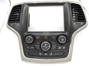 GRAND CHEROKEE,  2014-15 G. Cherokee RADIO FACE PLATE P05091840AF - Bild 1 von 5