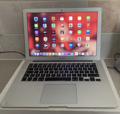 Apple MacBook Air 13"INCH 128GB i5 1.6GHz in ORIGINAL BOX - Image 1 of 4