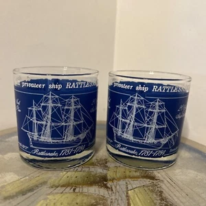 Vaso de whisky Rattlesnake of the Revolution plano bola baja barco americano - Imagen 1 de 5