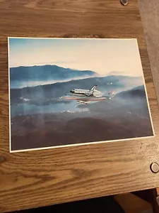 Foto de la colección espacial 1989: Orbiter Columbia regresa al centro espacial Kennedy - Imagen 1 de 2