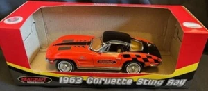 RARE Crown Premiums Lennox Heatcraft 1963 Corvette Stingray - Red - 1:24 - Bild 1 von 8