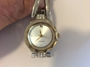 damen allude quarzuhr komplett edelstahl mit strasssteinen neue batterie - Bild 1 von 5