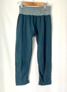 M life practise capri leggings, Emerald Green, size S-M UK - Picture 1 of 6