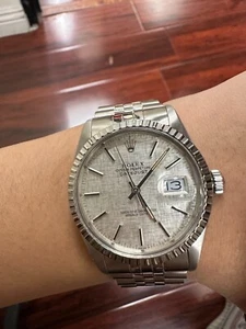 Rolex Mens Watch 16030 Datejust Silver Linen Dial Engine-Turned Steel Jubilee - Picture 1 of 9
